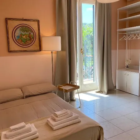 Paola Bed & Breakfast *